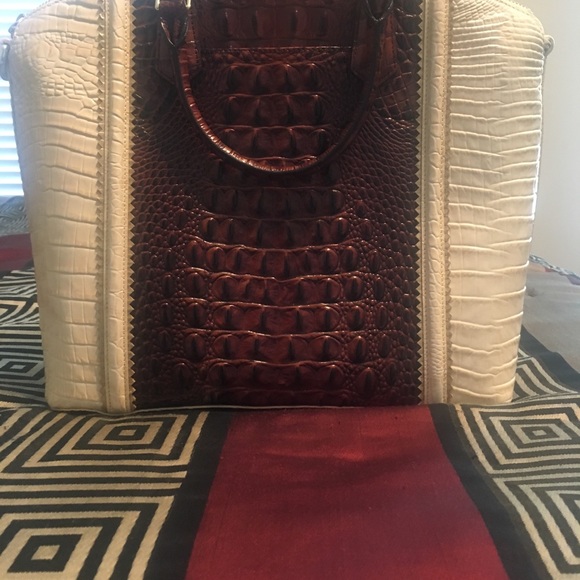 BRAHMIN Tote Handbag and matching wallet - Picture 4 of 8